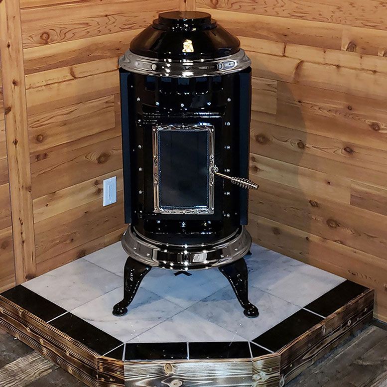 Thelin Parlour Pellet Stove in Black